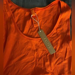 Skims soft lounge tank size large